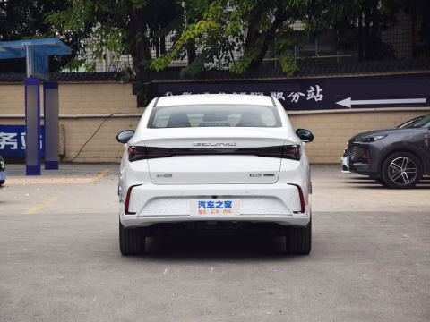 BEIJING EU5 Mobil Kompak Listrik 4 Pintu 5 Kursi Untuk Menumpang