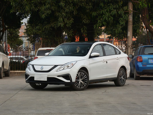 Dong Feng S50 EV Chinese Electric Taxi Dengan Bluetooth GPS Uber Online Car Hailing