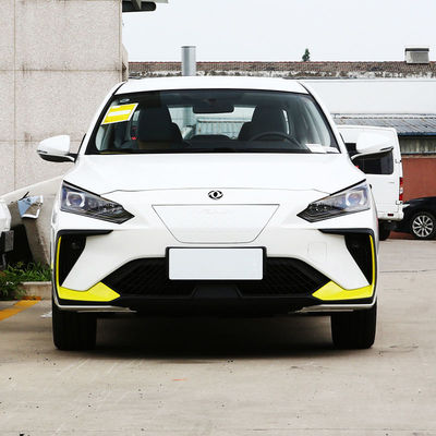 Dong Feng E70 Taksi Listrik Cina Untuk Online Ride Hailing Baterai Hidup 400KM