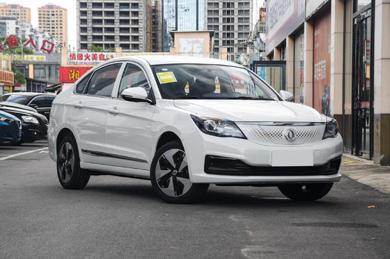 Dong Feng E70 Taksi Listrik Cina Untuk Online Ride Hailing Baterai Hidup 400KM