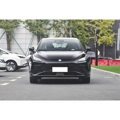 Hycan A06 Chinese Electric Taxi Mobil listrik ukuran menengah dengan jangkauan 550KM-630KM