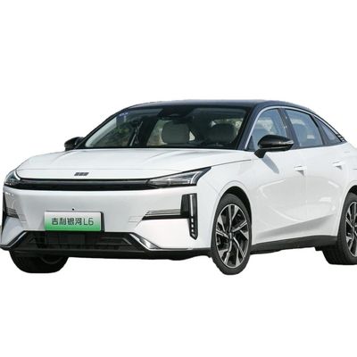 Geely Galaxy L6 Chinese Electric Sedan Plug In Hybrid Sedan 1370KM L2 Mengemudi dibantu