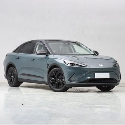 ARCFOX αS Chinese Electric Sedan Mengemudi Otonom Dengan Huawei