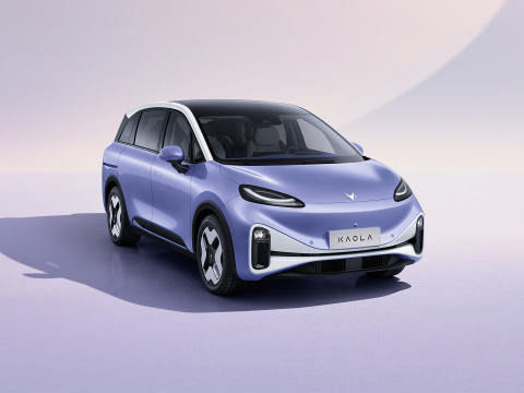 ARCFOX Koala Chinese Electric Sedan MPV kecil L2 Mengemudi dibantu