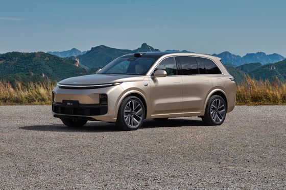 LI XIANG L8 Auto besar SUV PHEV mewah 6 kursi Berada 1315 kilometer
