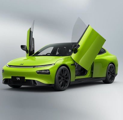 Xpeng P7 Mobil EV Cina New Energy Sedan 4 Pintu 5 Kursi Drive