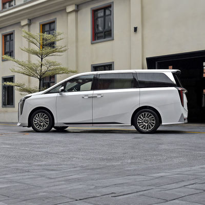 GAC M8 Mobil Cina Berbahan Bakar 5 Pintu 7 Kursi MPV Mesin 2.0T