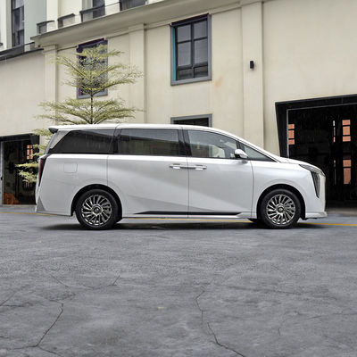 GAC M8 Mobil Cina Berbahan Bakar 5 Pintu 7 Kursi MPV Mesin 2.0T