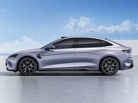 BYD 2025 Seal, sedan listrik murni dengan jangkauan hingga 650km, sistem mengemudi cerdas baru dan nilai terbaik untuk uang sedan listrik ukuran menengah.