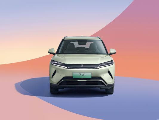 2025 BYD Yuan UP. memiliki fitur baru mengemudi cerdas. jangkauan listrik murni dari 301KM-401KM. nilai terbaik untuk uang