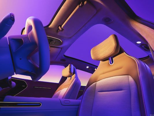MPV Listrik Cina 6-Penaumpang Plug-in Hibrida Otonom L2