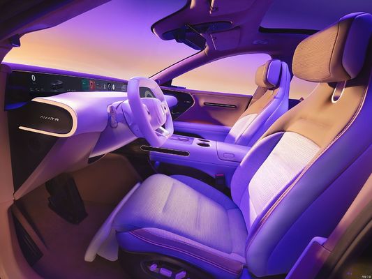 MPV Listrik Cina 6-Penaumpang Plug-in Hibrida Otonom L2