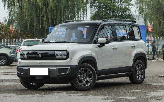 Baojun Yueye Plus adalah kendaraan listrik Cina dengan desain kotak yang khas, menawarkan jangkauan CLTC 401 km.memberikan nilai yang luar biasa untuk uang