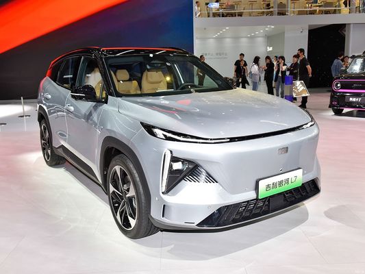 Geely Galaxy L7, didukung oleh mesin 1.5L dan 1.5T, dengan jangkauan gabungan 1.370km dan jangkauan listrik murni 115km. SUV plug-in hybrid yang hemat biaya.