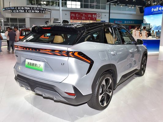 Geely Galaxy L7, didukung oleh mesin 1.5L dan 1.5T, dengan jangkauan gabungan 1.370km dan jangkauan listrik murni 115km. SUV plug-in hybrid yang hemat biaya.
