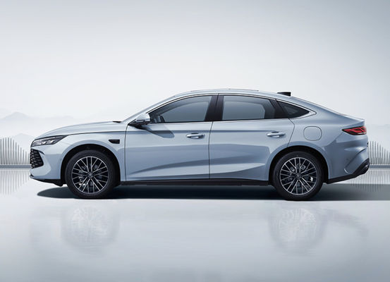 Jenis Energi Plug-in Hybrid EV buatan Cina dengan Daya Maksimum 74kW mobil BYD Qin