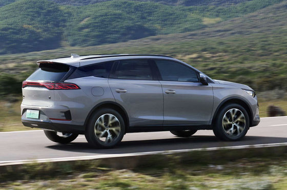 Pengalaman Masa Depan Mengemudi dengan SUV Listrik Cina Dual Motor Four-Wheel Drive dan Konektivitas 4G/5G